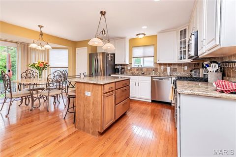 Tiny photo for 543 Coachgate Court, Ballwin, MO 63021 (MLS # 26021795)