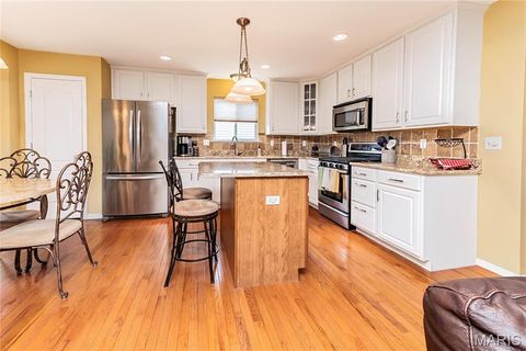 Tiny photo for 543 Coachgate Court, Ballwin, MO 63021 (MLS # 26021795)