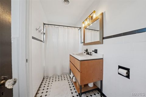 Tiny photo for 514 Angenette Avenue, Kirkwood, MO 63122 (MLS # 25075805)