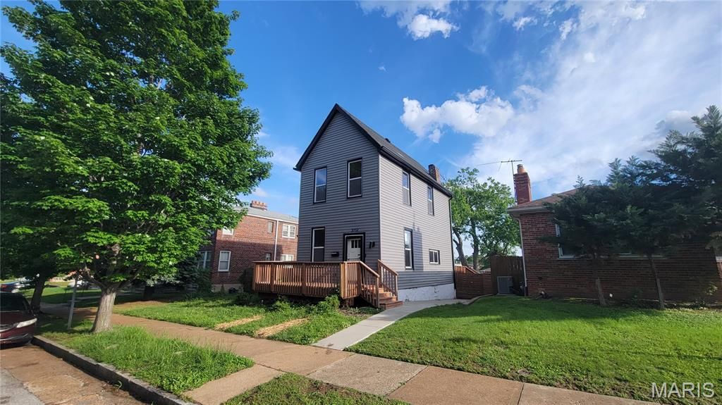 Photo of 3712 Phillips Place, St Louis, MO 63116 (MLS # 26025139)