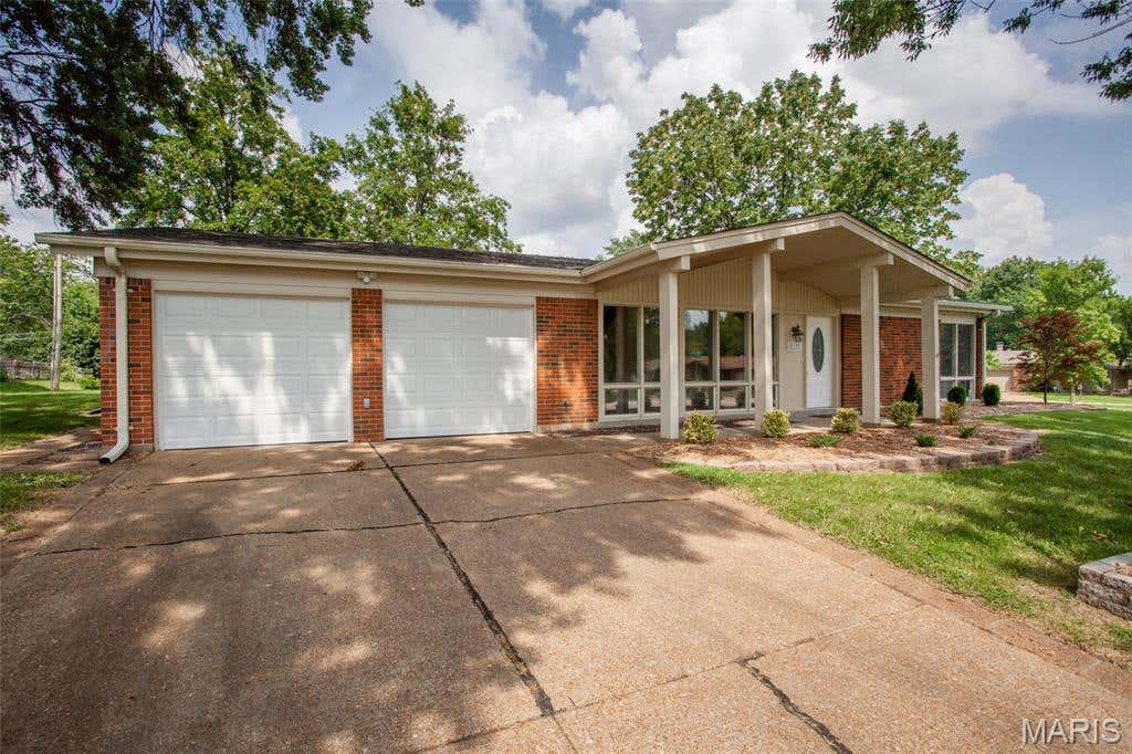 Photo of 5127 Towne South Road, Unincorporated, MO 63128 (MLS # 26040927)