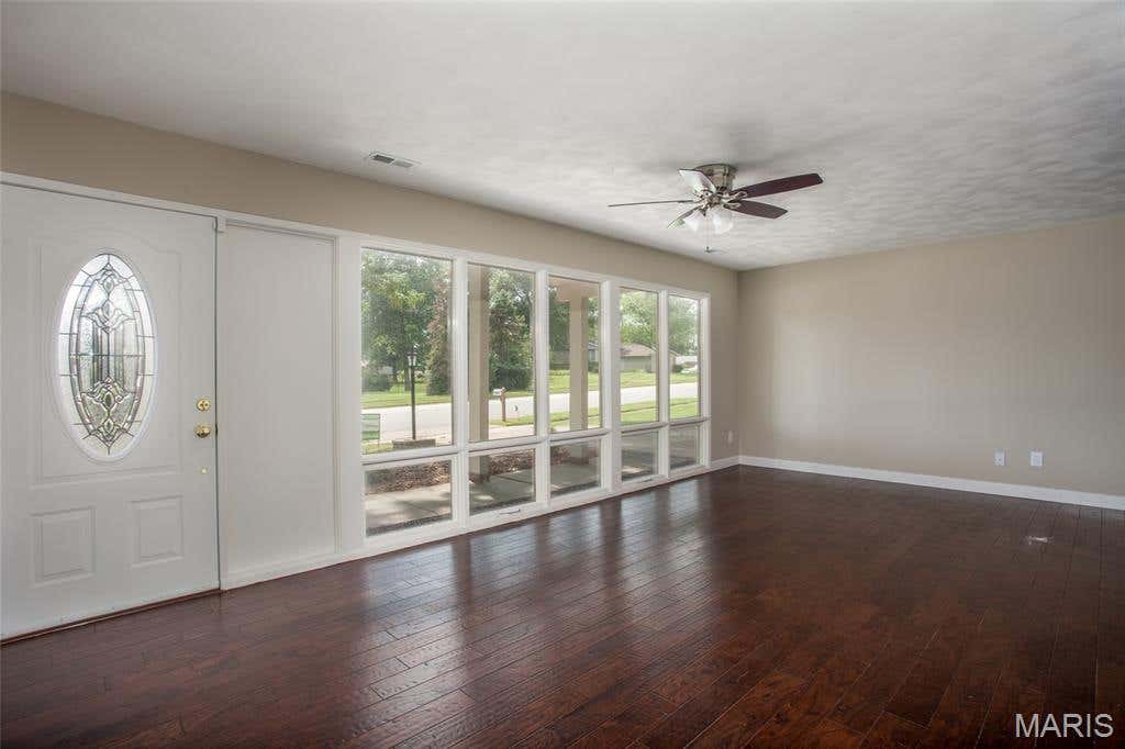 Photo of 5127 Towne South Road, Unincorporated, MO 63128 (MLS # 26040927)