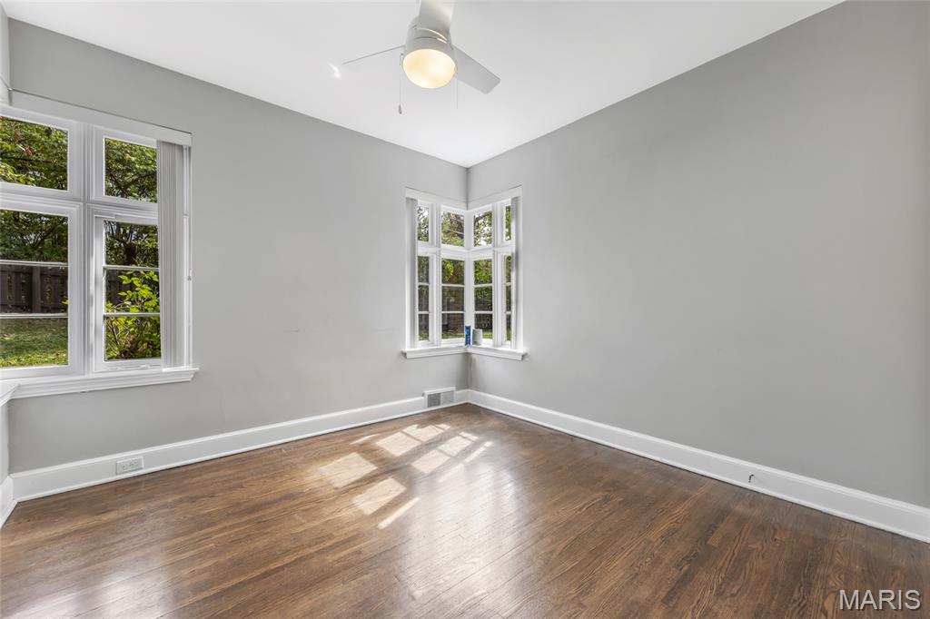 Kirkwood, Missouri 63122, United States, 3 Bedrooms Bedrooms, ,3 BathroomsBathrooms,Residential,Coming Soon,224123