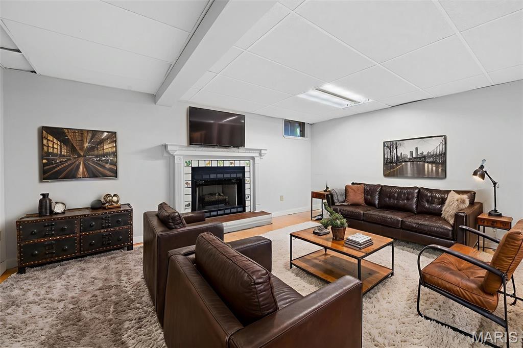 Chesterfield, Missouri 63005, United States, 5 Bedrooms Bedrooms, ,4 BathroomsBathrooms,Residential,Active,116238