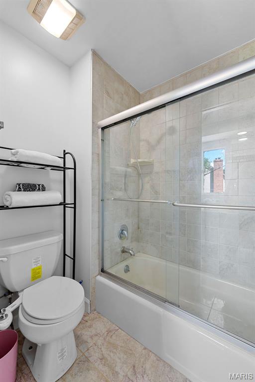 Chesterfield, Missouri 63005, United States, 5 Bedrooms Bedrooms, ,4 BathroomsBathrooms,Residential,Active,116238