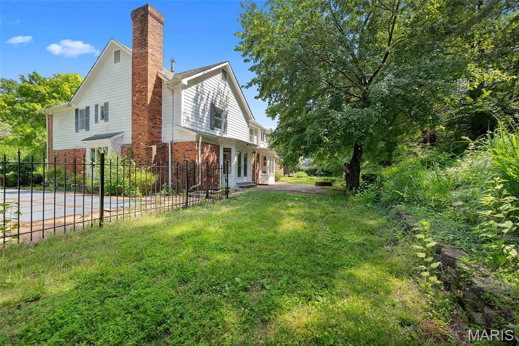 Chesterfield, Missouri 63005, United States, 5 Bedrooms Bedrooms, ,4 BathroomsBathrooms,Residential,Active,116238