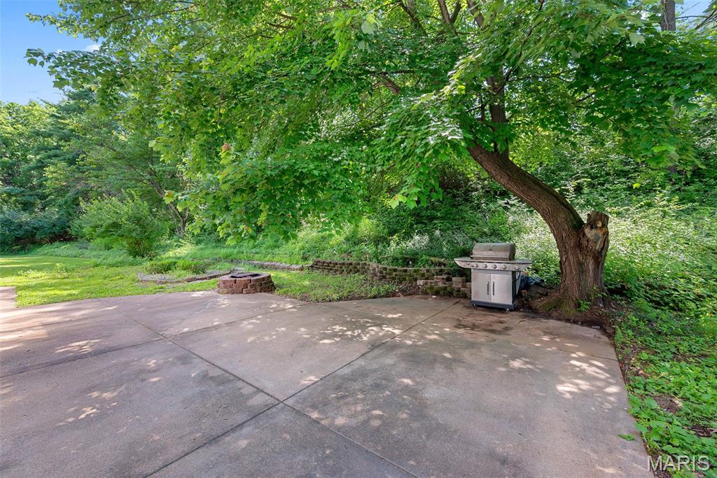 Chesterfield, Missouri 63005, United States, 5 Bedrooms Bedrooms, ,4 BathroomsBathrooms,Residential,Active,116238