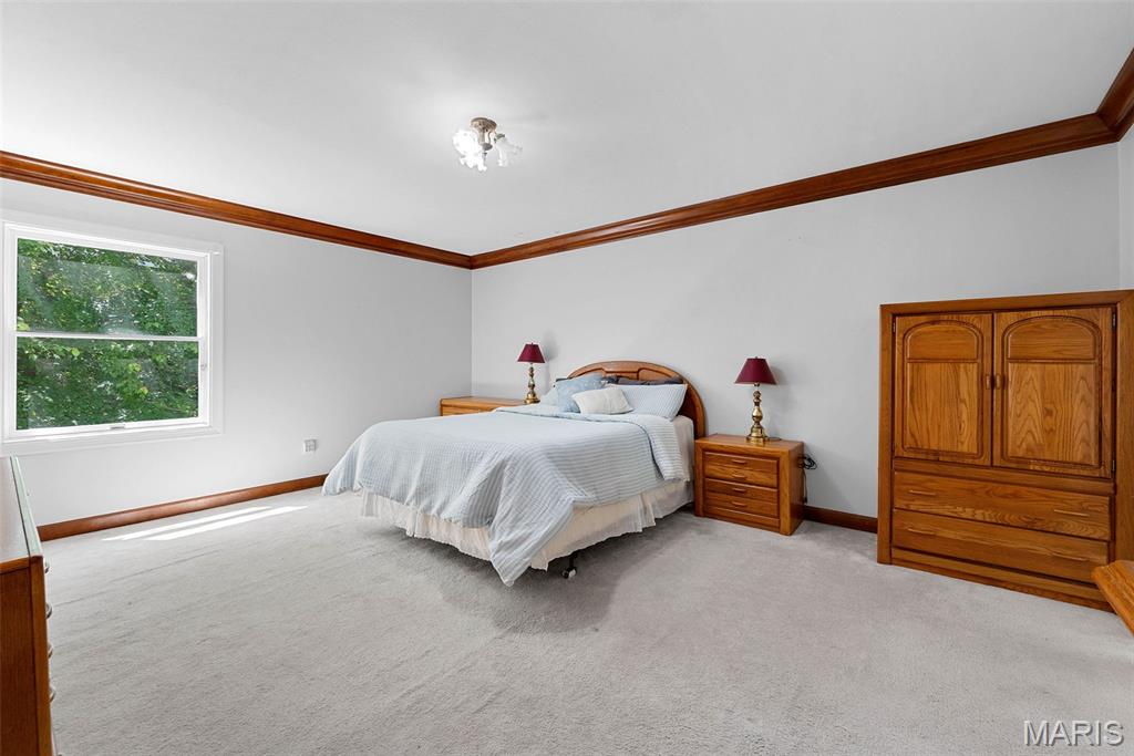 Chesterfield, Missouri 63005, United States, 5 Bedrooms Bedrooms, ,4 BathroomsBathrooms,Residential,Active,116238