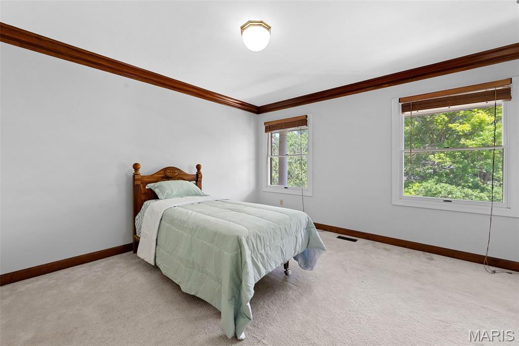 Chesterfield, Missouri 63005, United States, 5 Bedrooms Bedrooms, ,4 BathroomsBathrooms,Residential,Active,116238