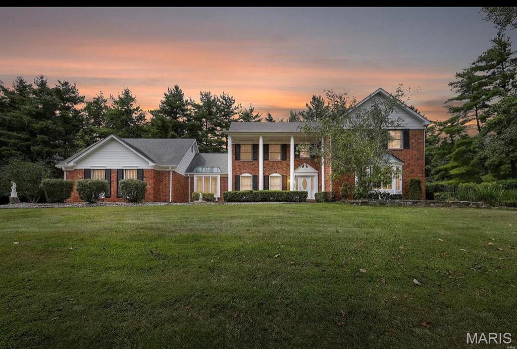 Chesterfield, Missouri 63005, United States, 5 Bedrooms Bedrooms, ,4 BathroomsBathrooms,Residential,Active,116238