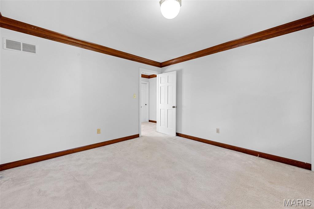 Chesterfield, Missouri 63005, United States, 5 Bedrooms Bedrooms, ,4 BathroomsBathrooms,Residential,Active,116238