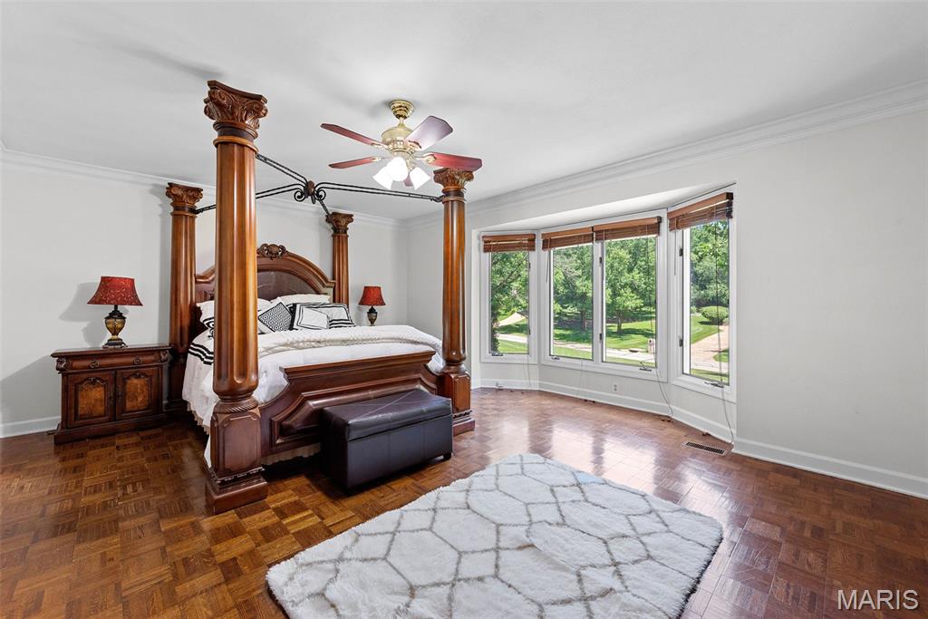 Chesterfield, Missouri 63005, United States, 5 Bedrooms Bedrooms, ,4 BathroomsBathrooms,Residential,Active,116238