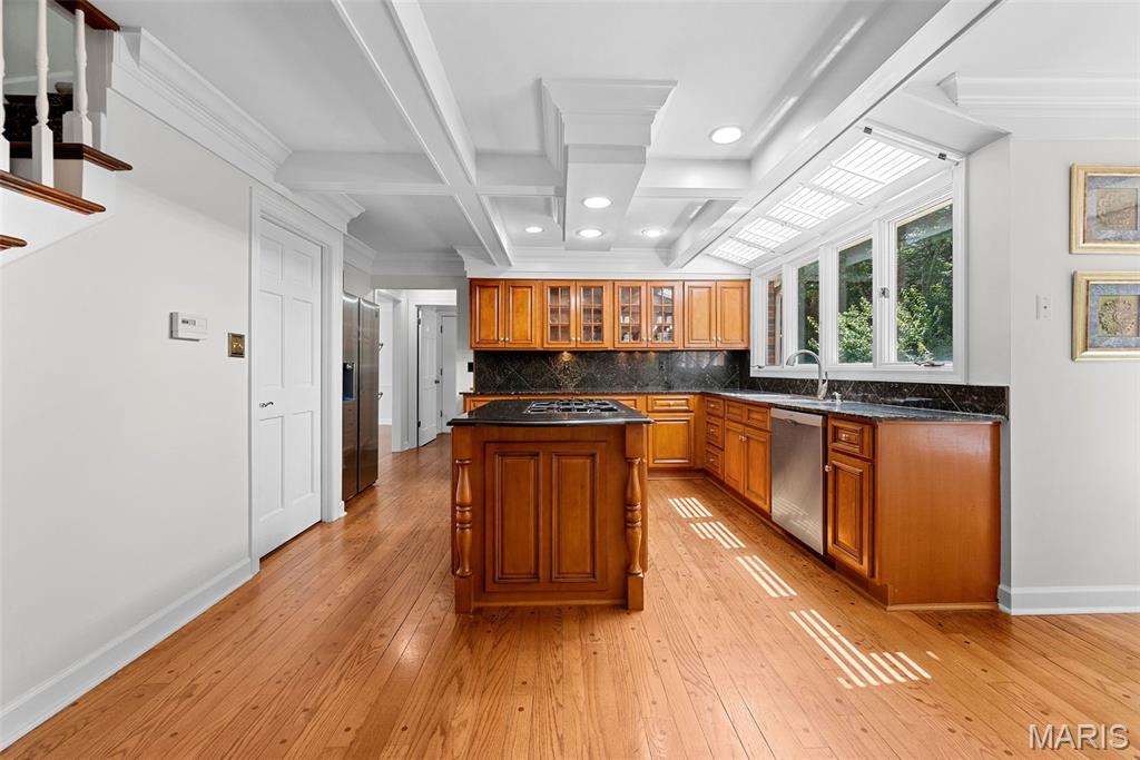 Chesterfield, Missouri 63005, United States, 5 Bedrooms Bedrooms, ,4 BathroomsBathrooms,Residential,Active,116238