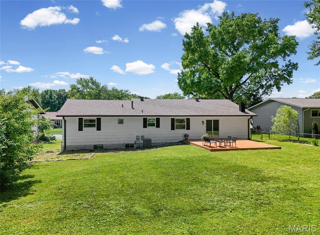 Photo of 3036 Cherokee Lane, St Charles, MO 63301 (MLS # 26036442)