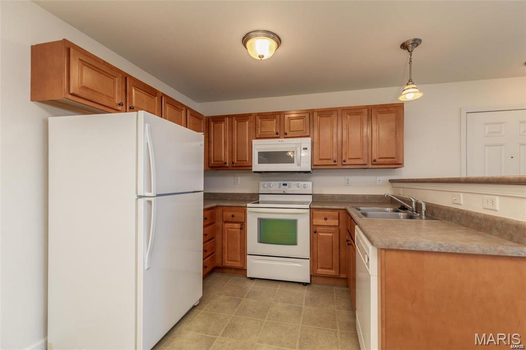 Herculaneum, Missouri 63048, United States, 2 Bedrooms Bedrooms, ,2 BathroomsBathrooms,Residential,Active,129933