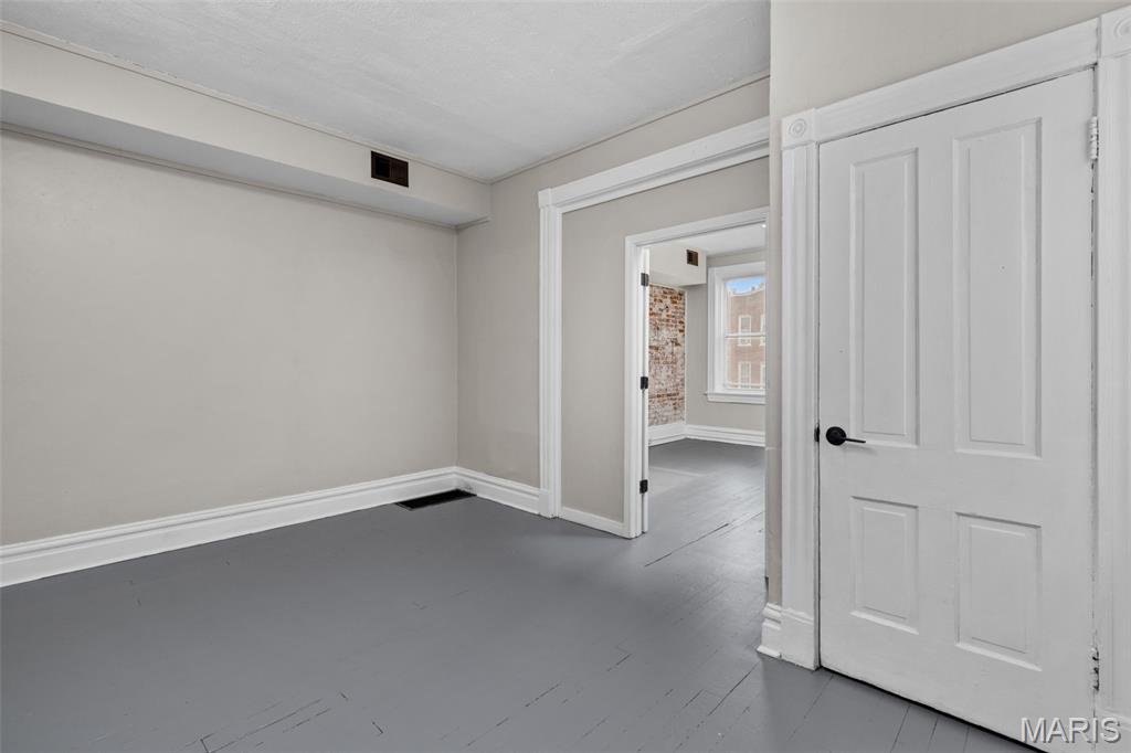 St Louis Commons Add - Residential Income