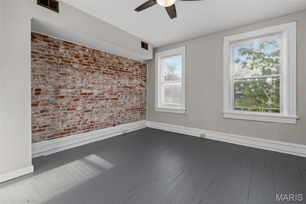 St Louis Commons Add - Residential Income