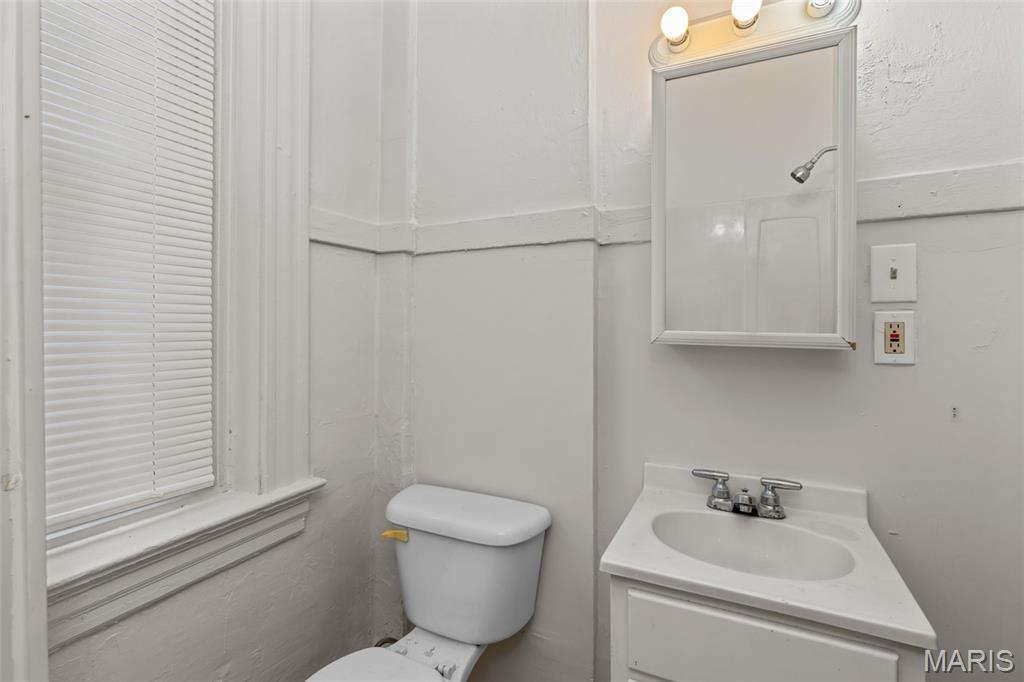 St Louis Commons Add - Residential Income