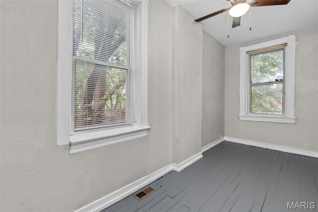 St Louis Commons Add - Residential Income