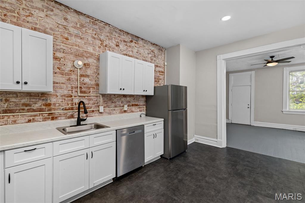St Louis Commons Add - Residential Income