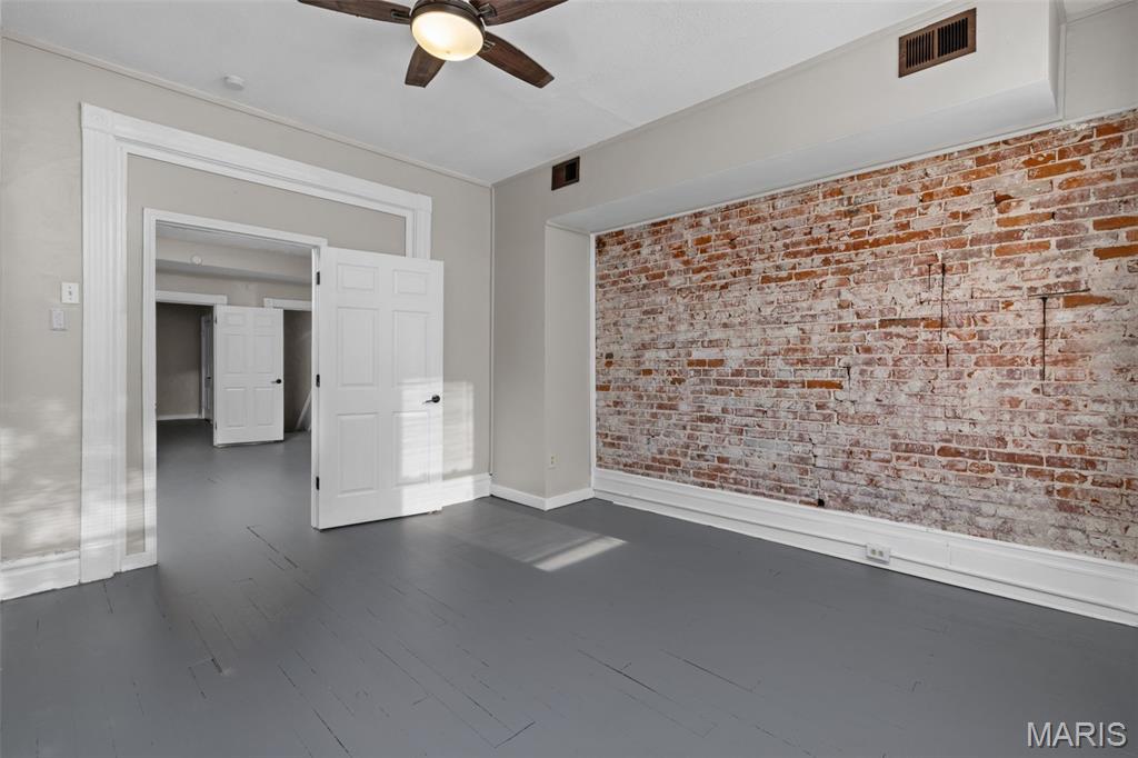 St Louis Commons Add - Residential Income