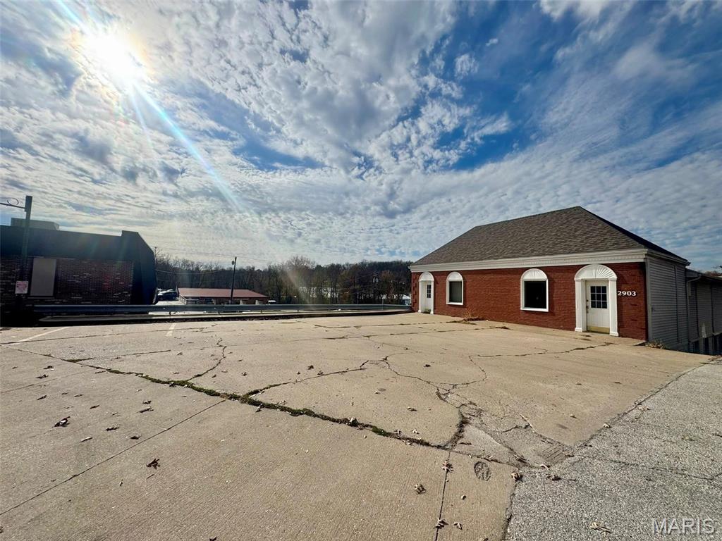 Garth - Commercial Sale