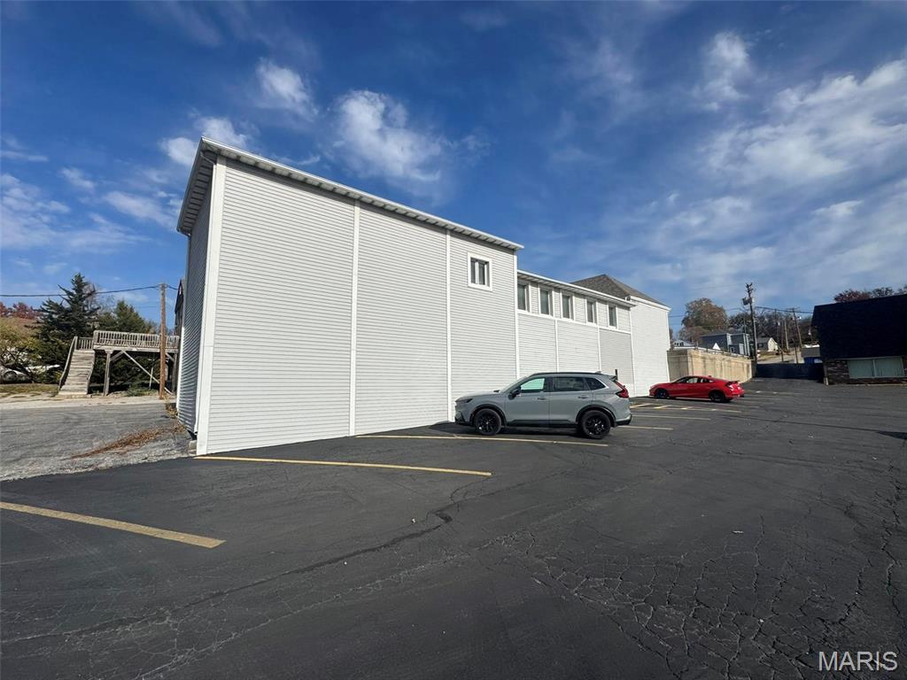 Garth - Commercial Sale