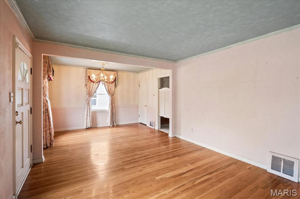 St Ann, Missouri 63074, United States, 3 Bedrooms Bedrooms, ,1 BathroomBathrooms,Residential,Coming Soon,148025