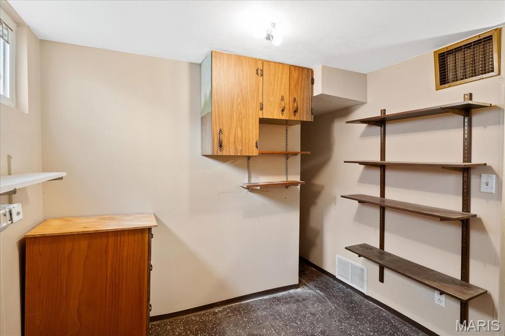 St Ann, Missouri 63074, United States, 3 Bedrooms Bedrooms, ,1 BathroomBathrooms,Residential,Coming Soon,148025