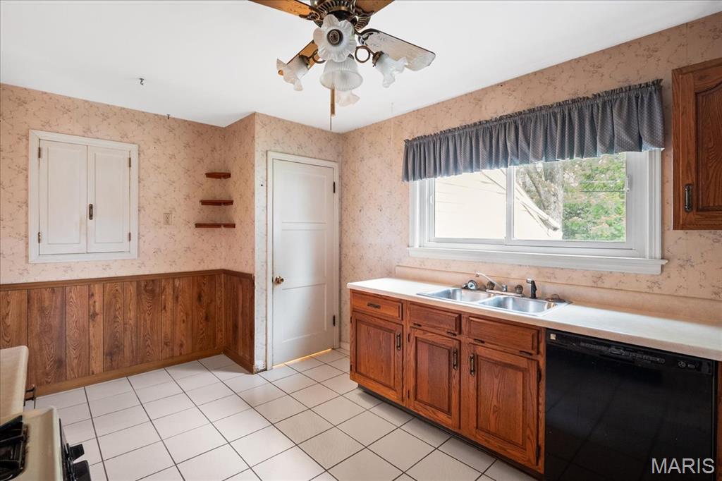 St Ann, Missouri 63074, United States, 3 Bedrooms Bedrooms, ,1 BathroomBathrooms,Residential,Coming Soon,148025