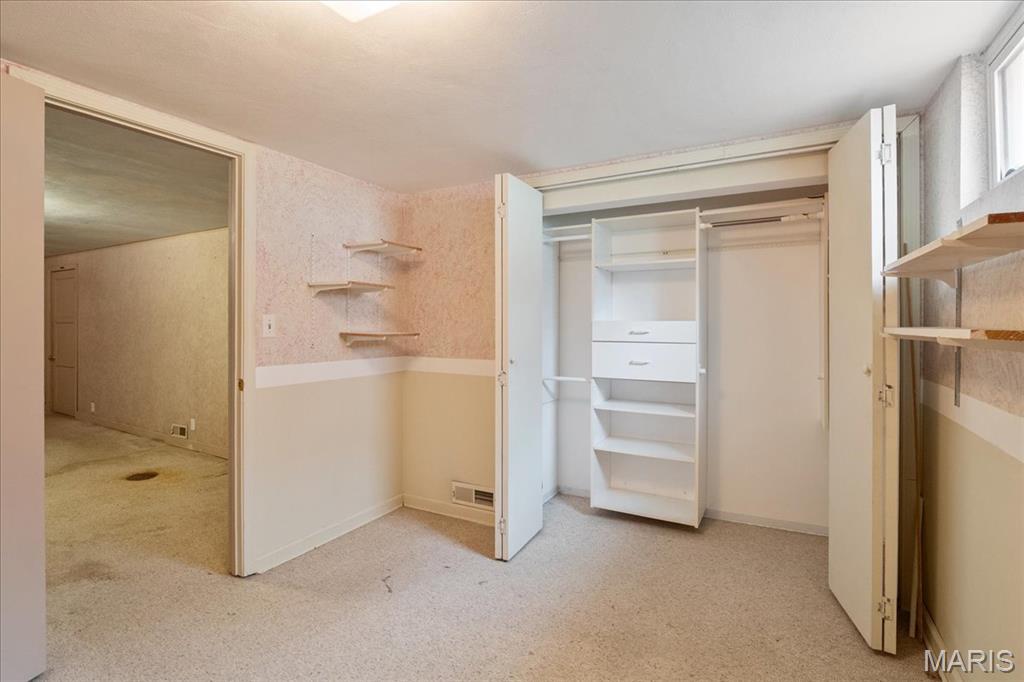 St Ann, Missouri 63074, United States, 3 Bedrooms Bedrooms, ,1 BathroomBathrooms,Residential,Coming Soon,148025