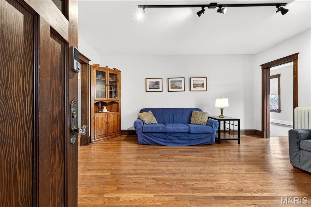 6328 Northwood Avenue 3W