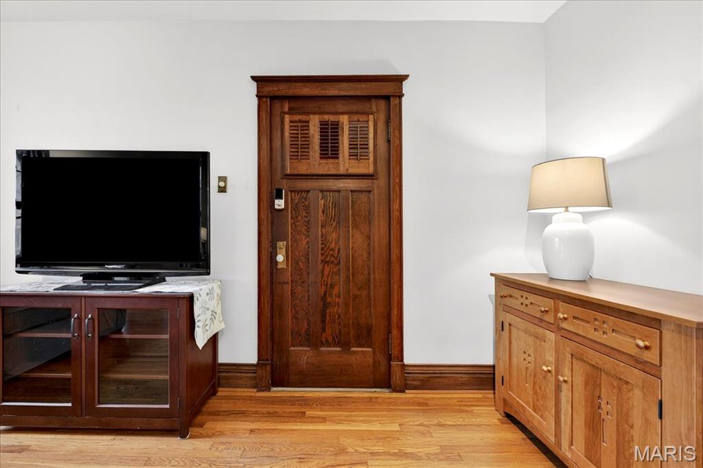 6328 Northwood Avenue 3W