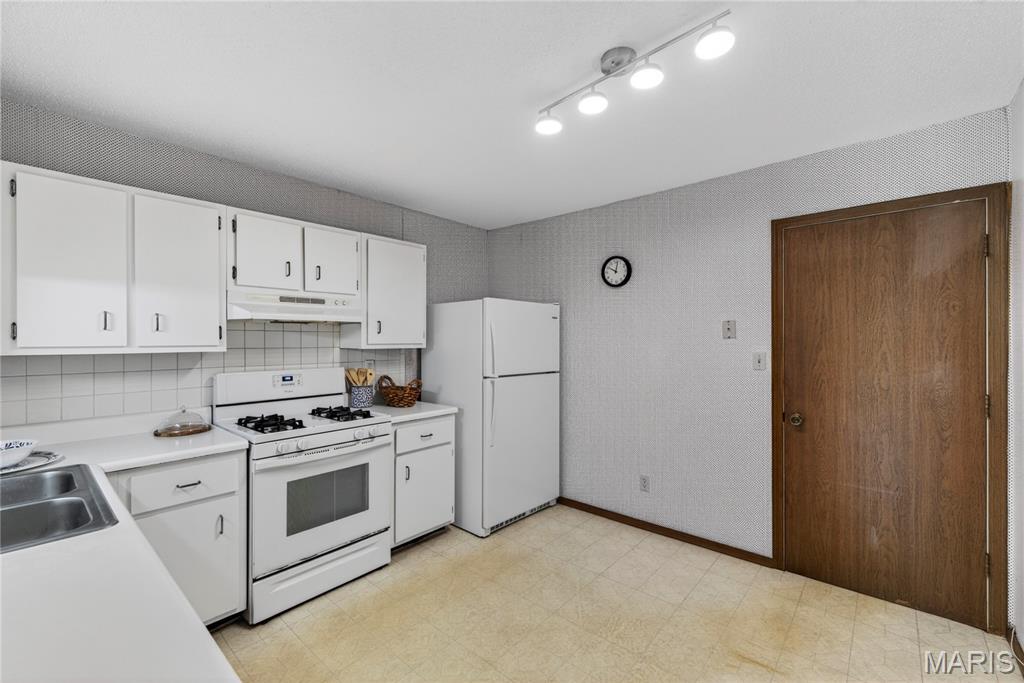 Hickory Sound Condo I Ph I - Residential