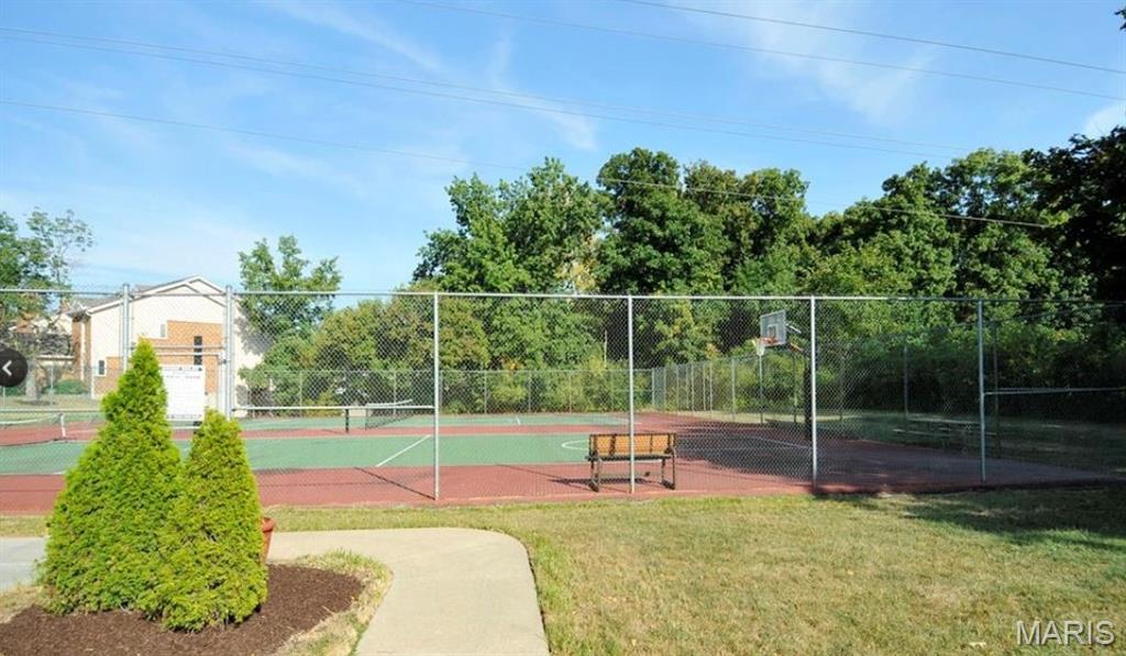 Hickory Sound Condo I Ph I - Residential