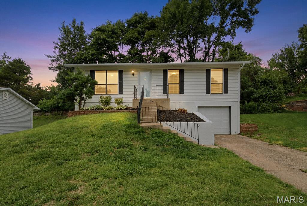 Photo 1 of 27 — 10607 Saint Michaels Terrace Court, St Ann, MO 63074