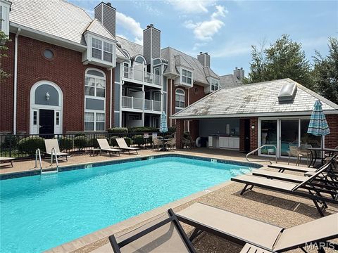 Tiny photo for 4235 Pine Boulevard #21, St Louis, MO 63108 (MLS # 26019196)