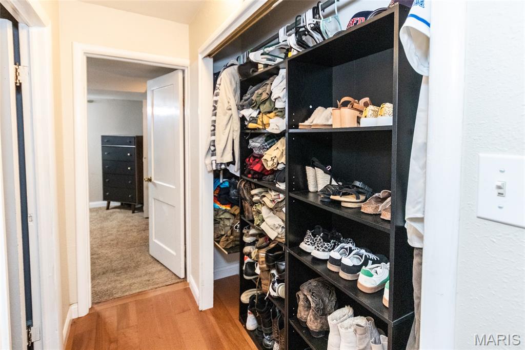 Perryville, Missouri 63775, United States, 3 Bedrooms Bedrooms, ,3 BathroomsBathrooms,Residential,Pending,215144