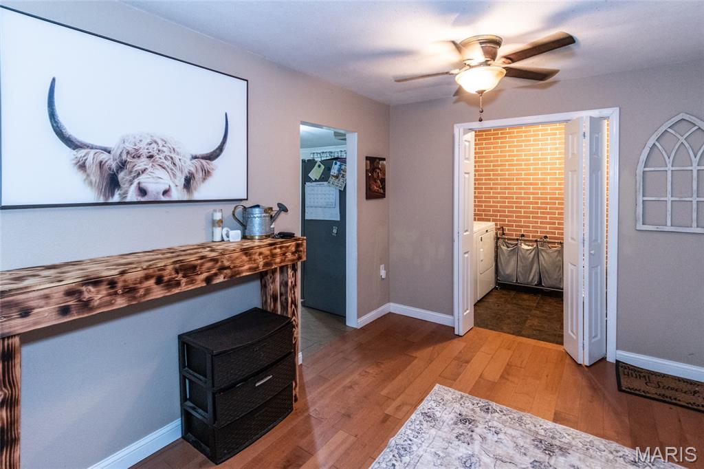 Perryville, Missouri 63775, United States, 3 Bedrooms Bedrooms, ,3 BathroomsBathrooms,Residential,Pending,215144