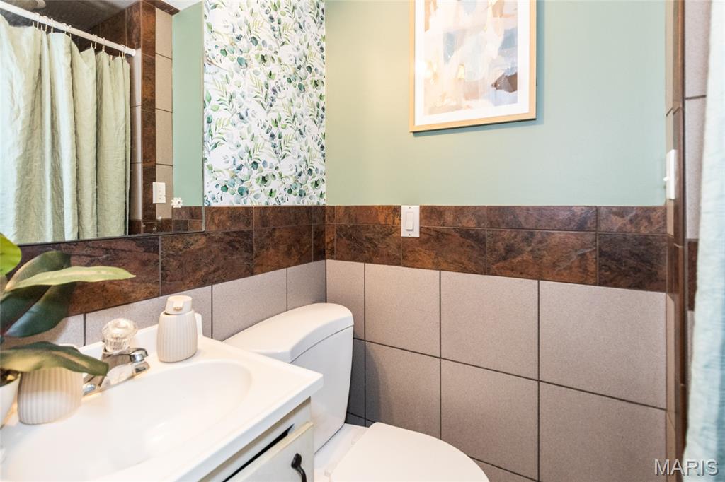 Perryville, Missouri 63775, United States, 3 Bedrooms Bedrooms, ,3 BathroomsBathrooms,Residential,Pending,215144