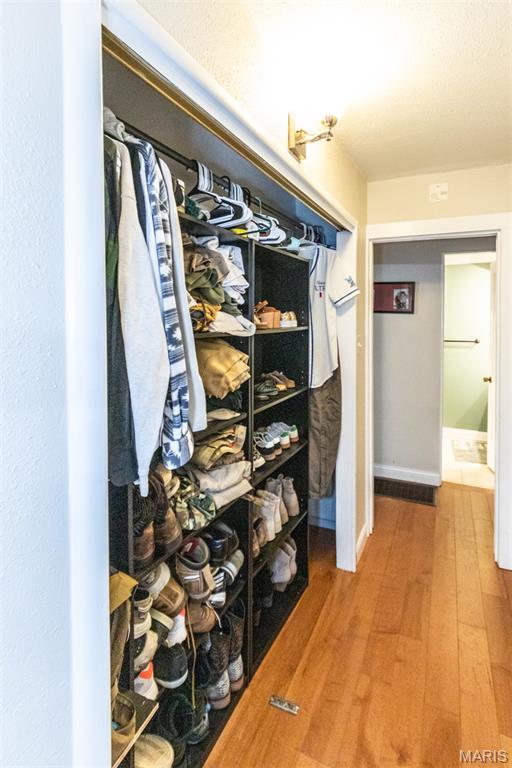 Perryville, Missouri 63775, United States, 3 Bedrooms Bedrooms, ,3 BathroomsBathrooms,Residential,Pending,215144