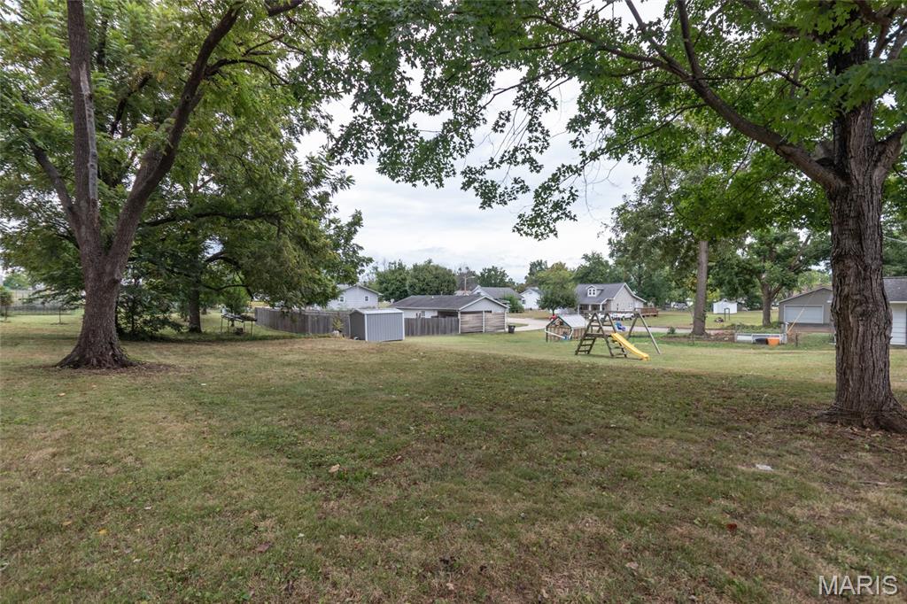 Perryville, Missouri 63775, United States, 3 Bedrooms Bedrooms, ,3 BathroomsBathrooms,Residential,Pending,215144