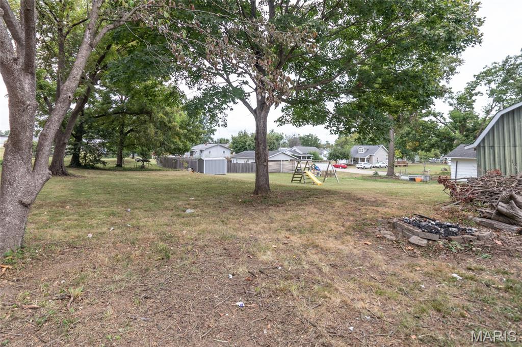 Perryville, Missouri 63775, United States, 3 Bedrooms Bedrooms, ,3 BathroomsBathrooms,Residential,Pending,215144