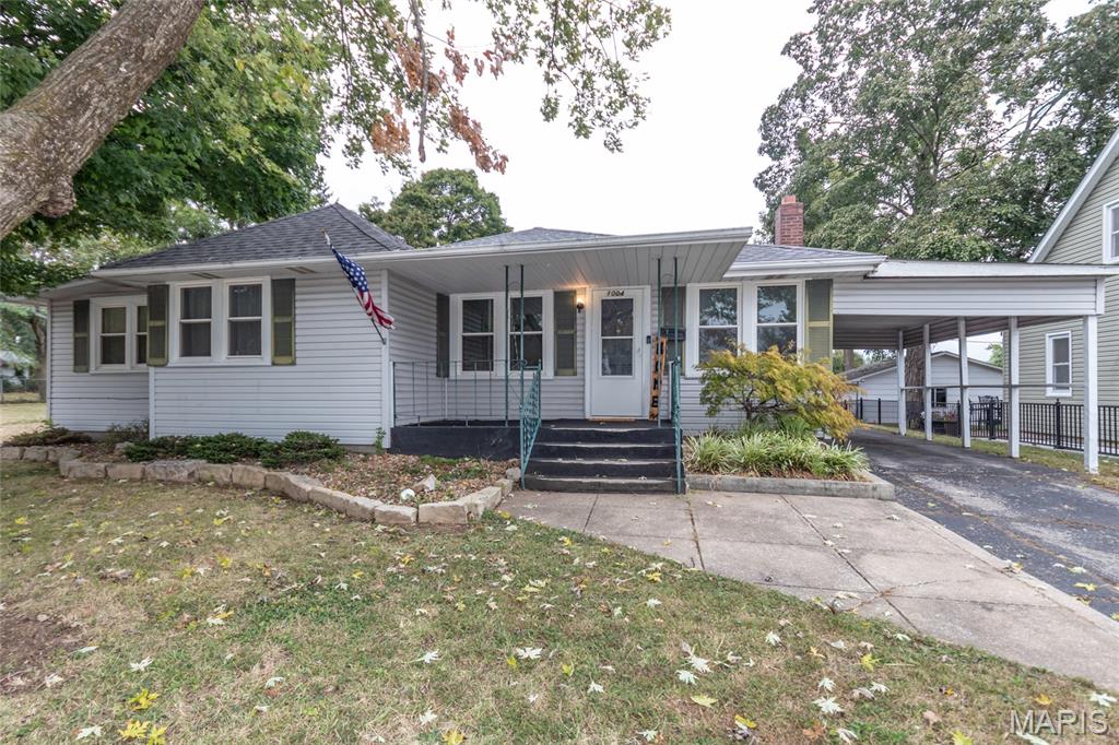 Perryville, Missouri 63775, United States, 3 Bedrooms Bedrooms, ,3 BathroomsBathrooms,Residential,Pending,215144