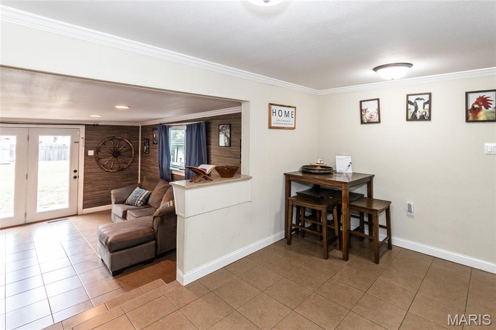 Perryville, Missouri 63775, United States, 3 Bedrooms Bedrooms, ,3 BathroomsBathrooms,Residential,Pending,215144