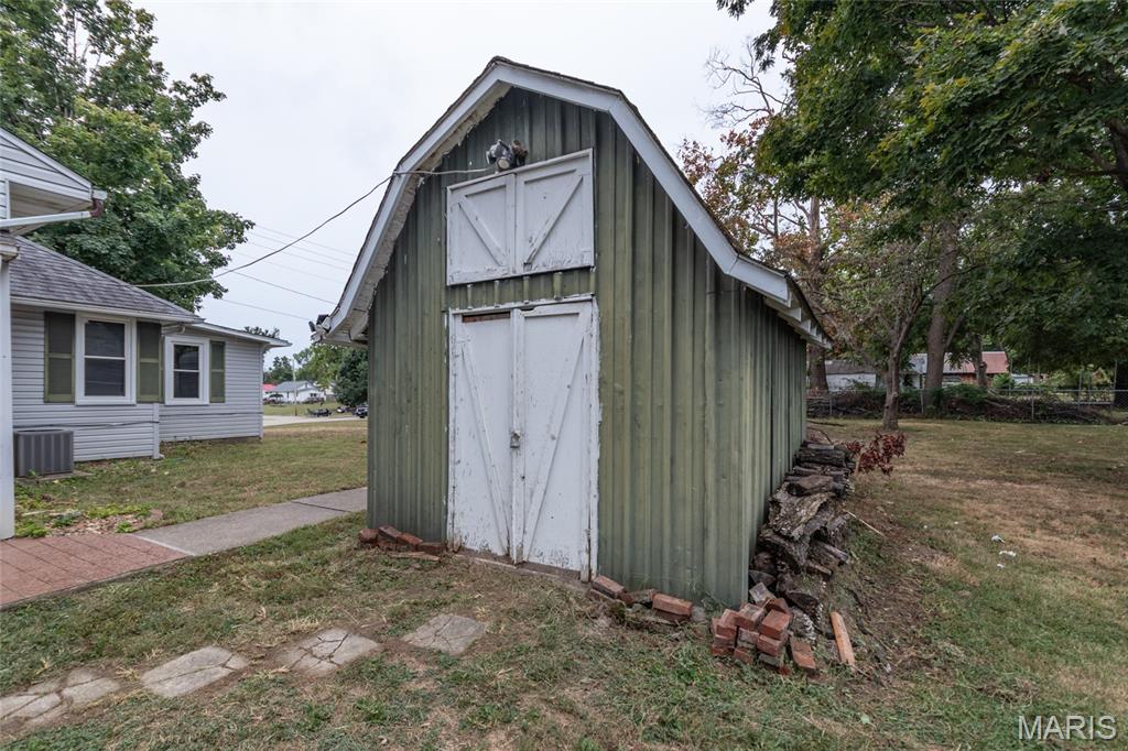 Perryville, Missouri 63775, United States, 3 Bedrooms Bedrooms, ,3 BathroomsBathrooms,Residential,Pending,215144