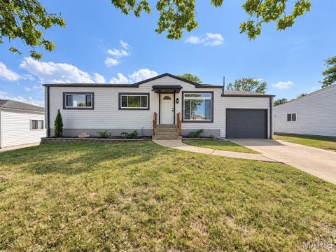Photo of 4026 Melon Drive, St Louis, MO 63125 (MLS # 26060074)