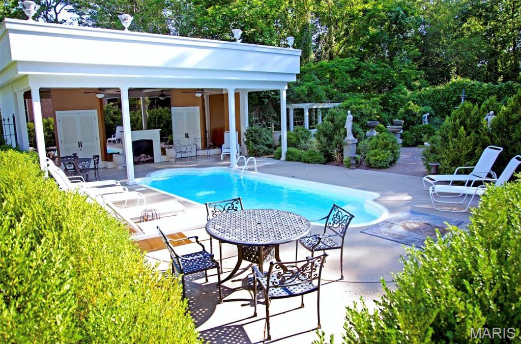 Overlook Farm - Residential