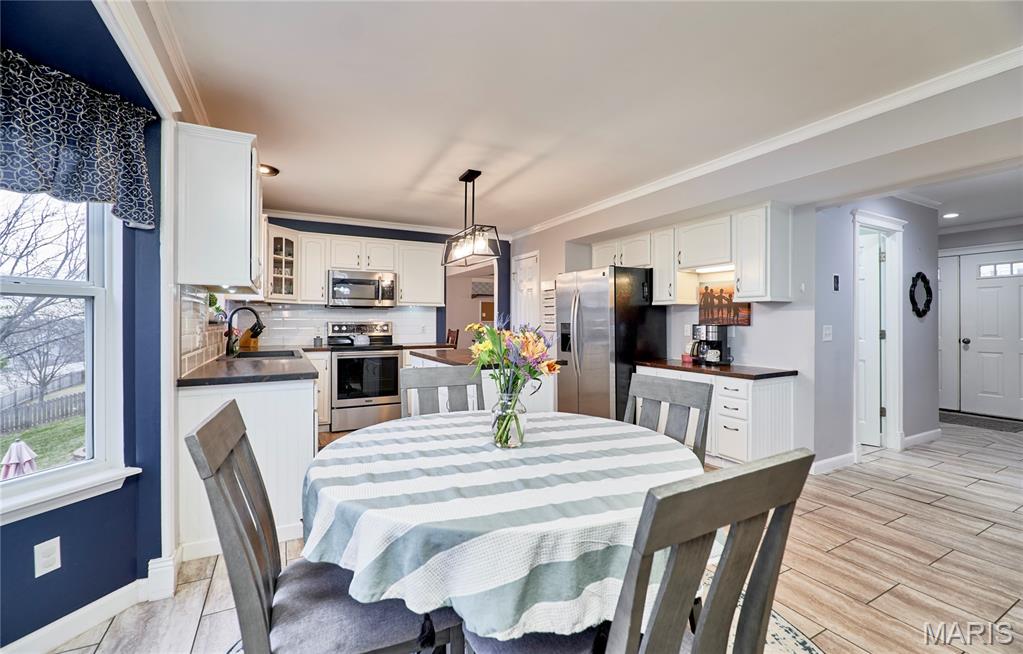 Fleur De Lis Estate - Residential