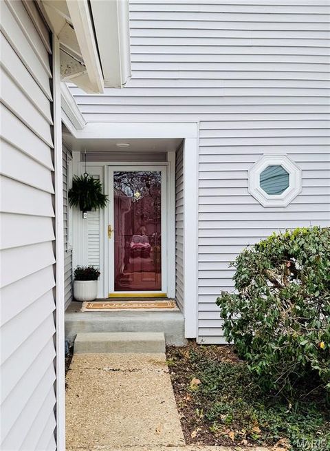 Photo of 1541 Milbridge Drive, Chesterfield, MO 63017 (MLS # 26015146)